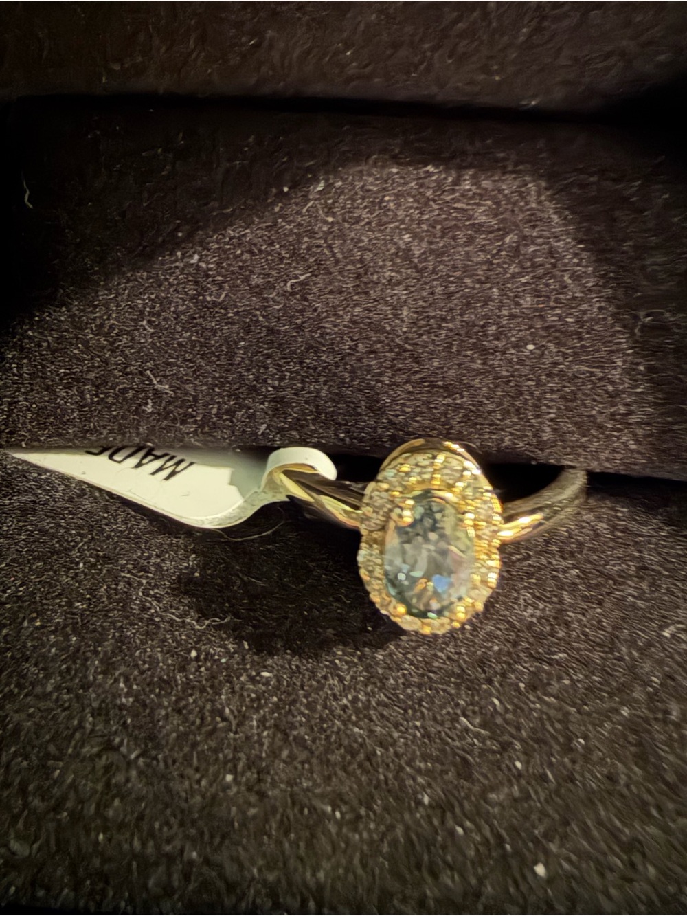 American Blue Sapphire and diamond Halo ring 1/10k tw yellow gold - Picture 3 of 13